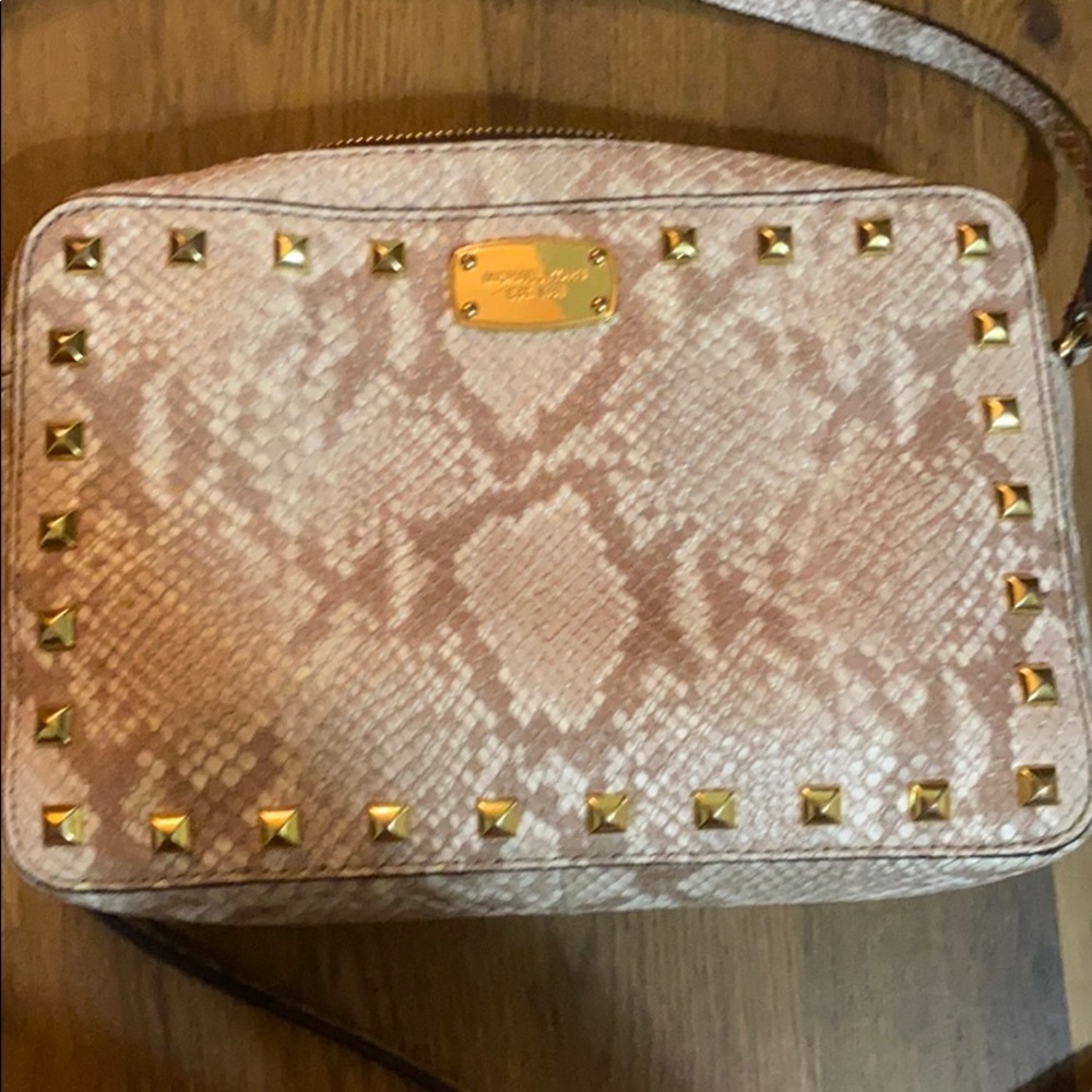 Michael kors crossbody purse